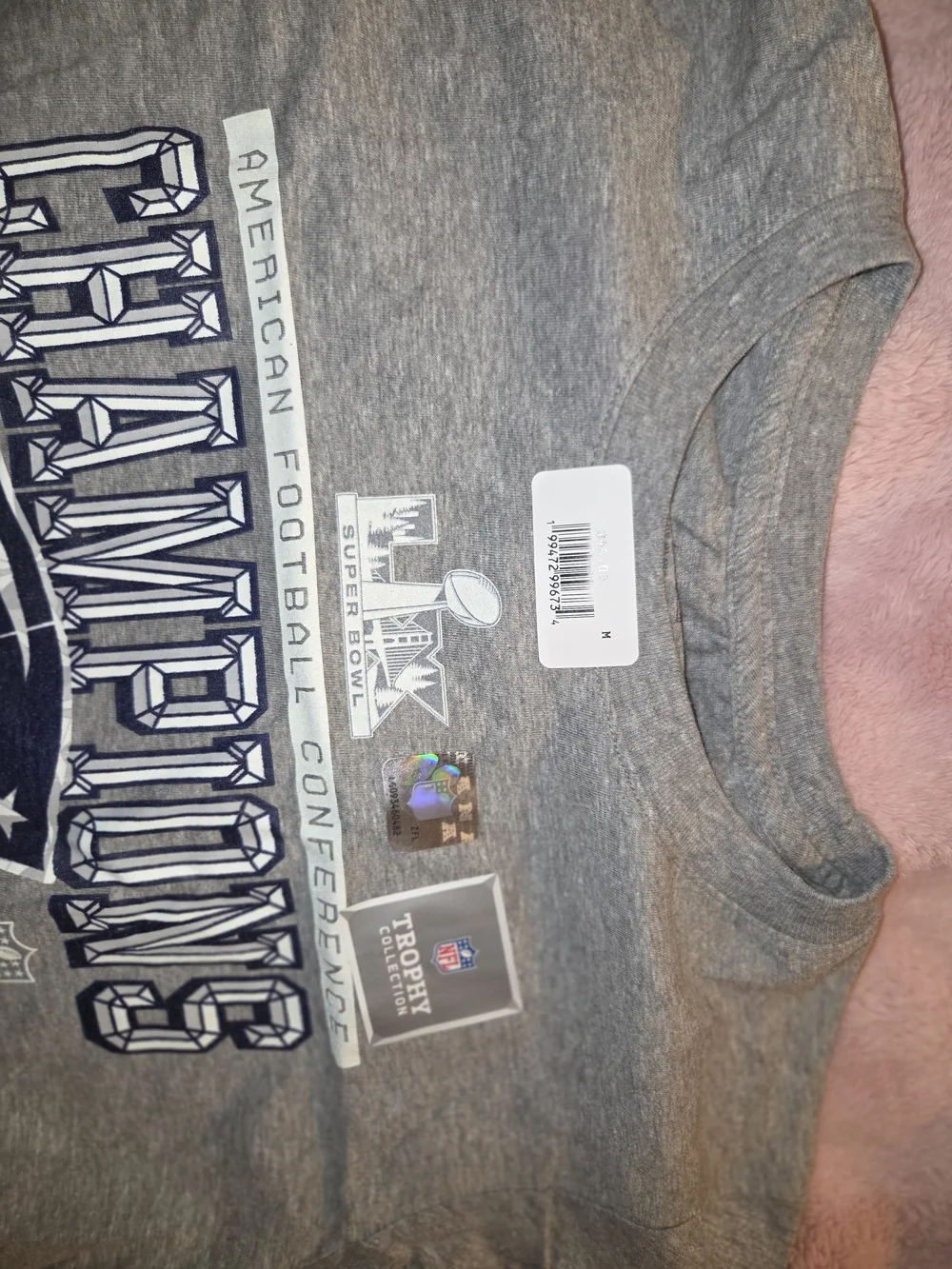 Nike Womens NFL 'Champions' Short-Sleeve Tee - NWT -Size M